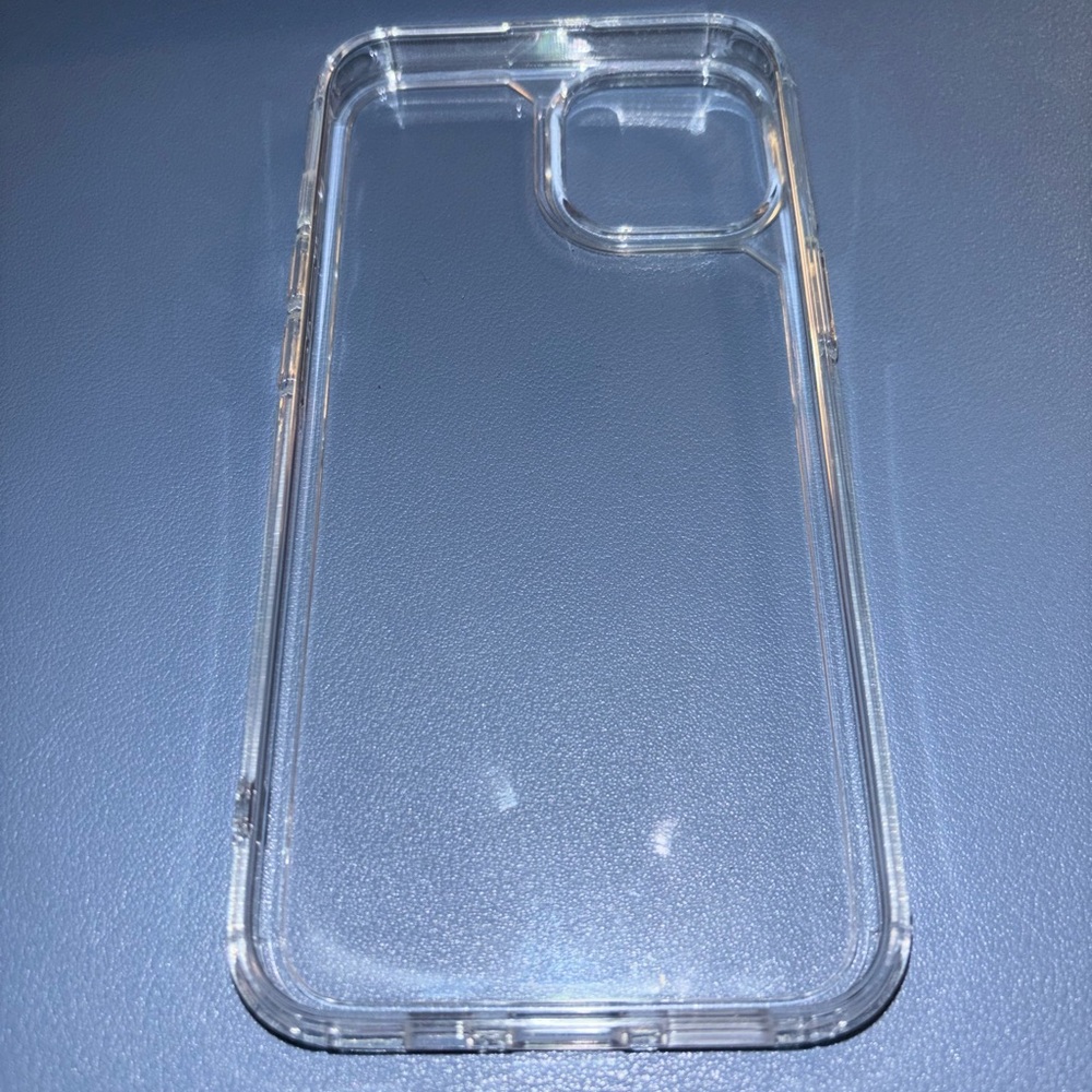 Clear phone case iPhone 14
